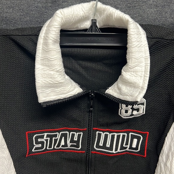 SHEIN EZwear Letter Graphic Two Tone Zip Up Crop Jacket - Small - Picture 6 of 11